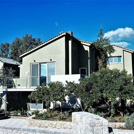 Lavender Cove Aparthotel Korfos Exterior photo