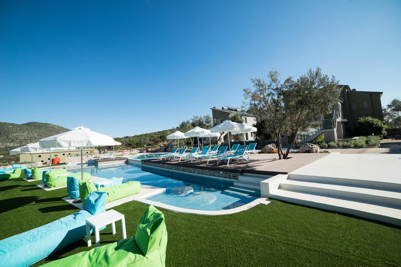 Lavender Cove Aparthotel Korfos Exterior photo