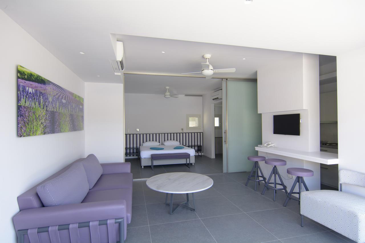 Lavender Cove Aparthotel Korfos Exterior photo