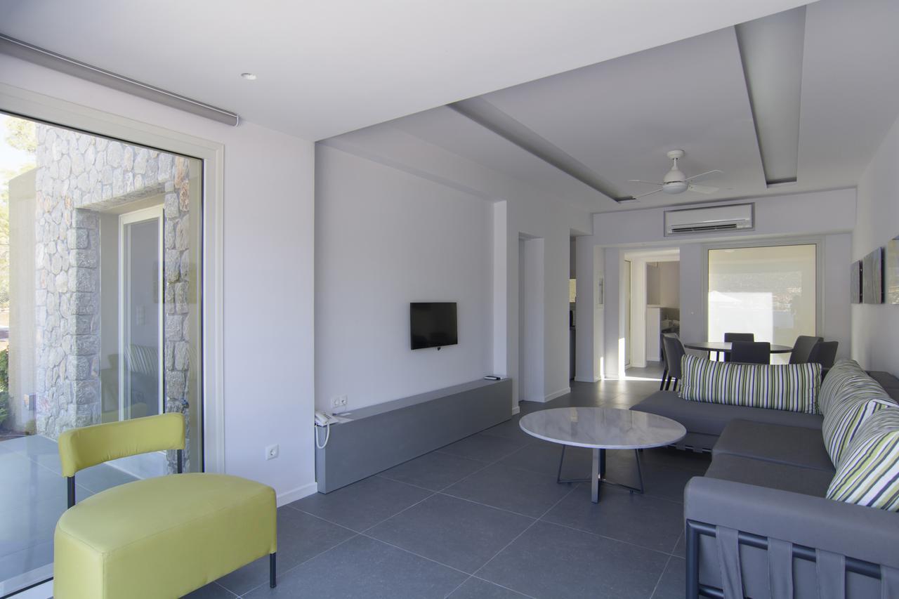 Lavender Cove Aparthotel Korfos Exterior photo