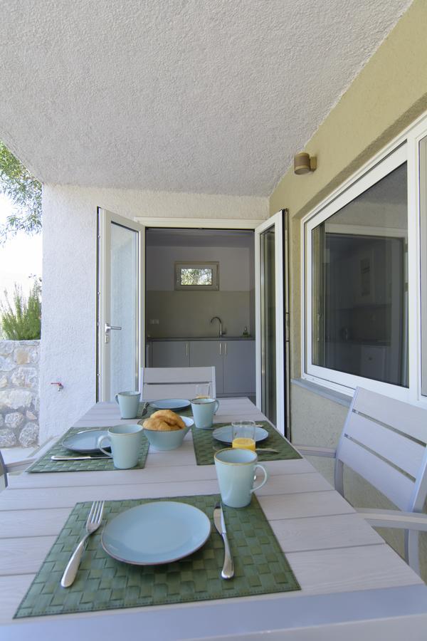 Lavender Cove Aparthotel Korfos Exterior photo